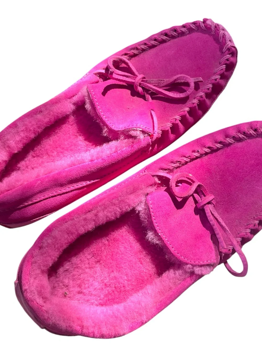 L.L. Bean PINK! Kids Size 6 Suede Leather Moccasin Slippers Soft Fleece Lining